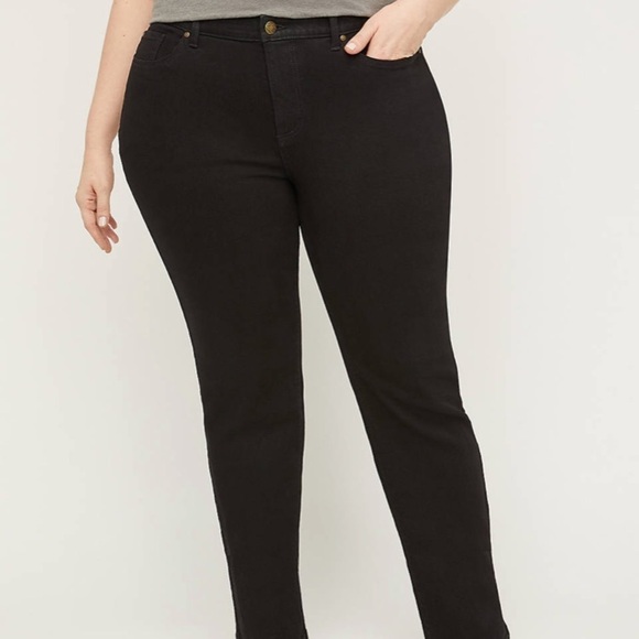 Catherine’s NWT Universal Black Stretch Jeans - Picture 1 of 2